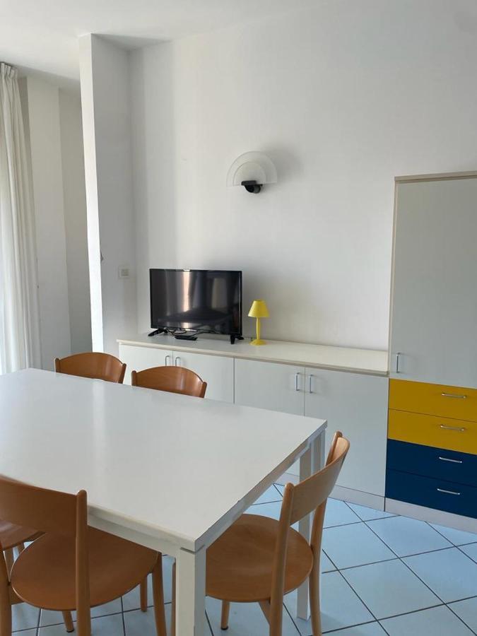 Residence Zeta - Walterigato Apartments Solo Per Famiglie Lido di Jesolo Exterior photo