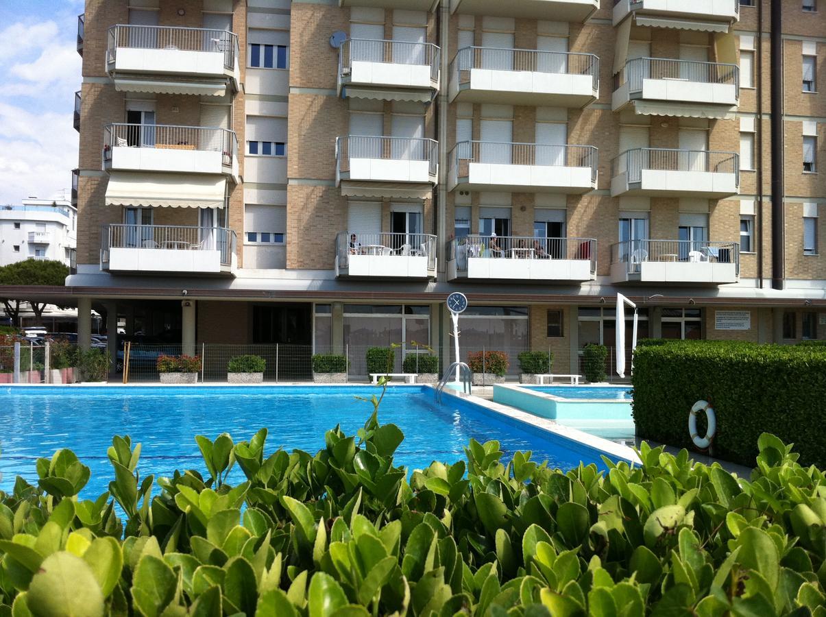 Residence Zeta - Walterigato Apartments Solo Per Famiglie Lido di Jesolo Exterior photo